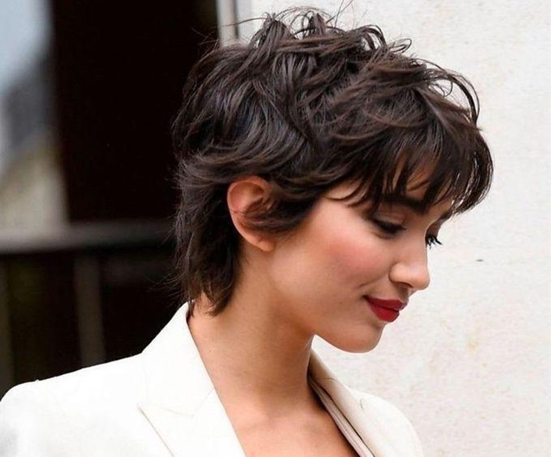Les 10 meilleures inspirations de coiffure pour femmes aux cheveux courts Tendances et astuces