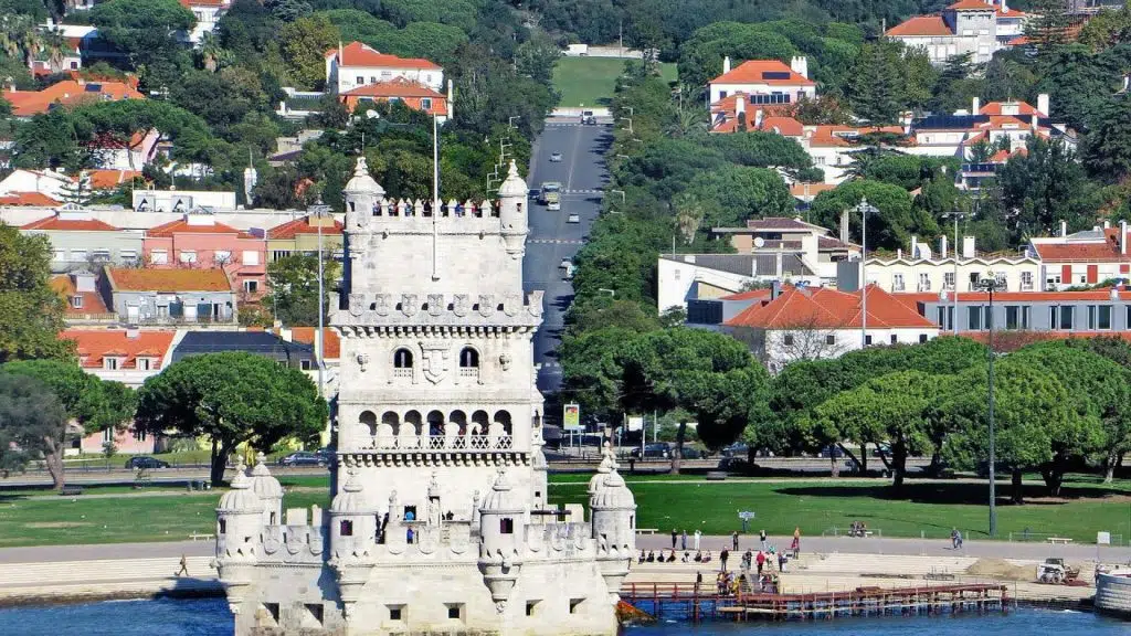 Un circuit au Portugal pendant les vacances : quels avantages ?